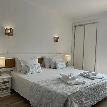 Velamar 411 - 300m Da Apartment *