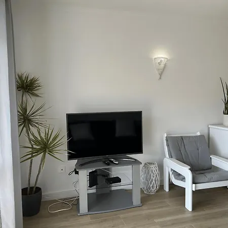 Velamar 411 - 300m Da Apartment